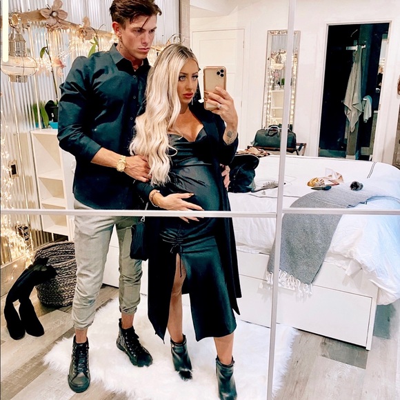 Meet your Posher, Amanda - Picture 1 of 1